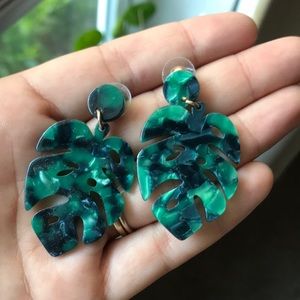 CLOSET CLEAR OUT Monstera leaf earrings